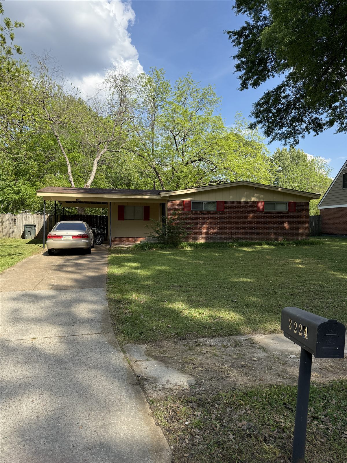 After: Memphis lawn care and garden bed results